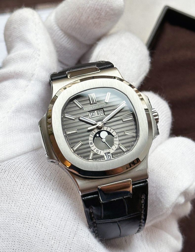 Patek Philippe Nautilus annual calendar // full set